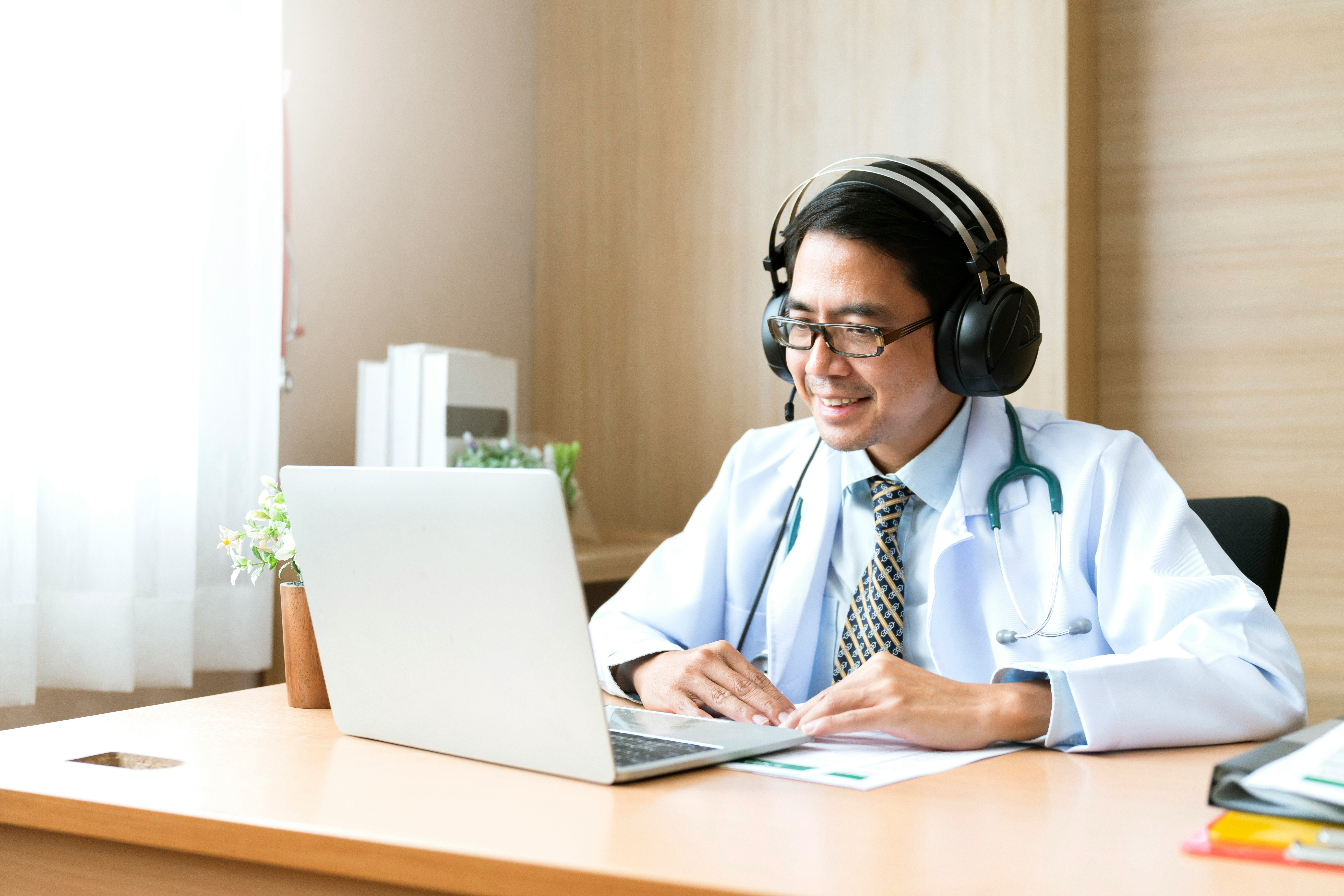 Licensed provider meeting a patient over a secure video consult